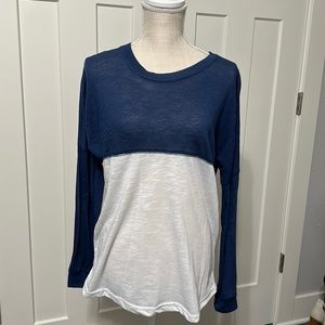 Long sleeve split color top